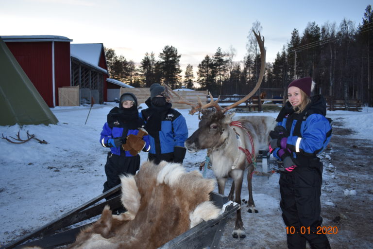 Matteo et sa famille lors de leur séjour en Laponie