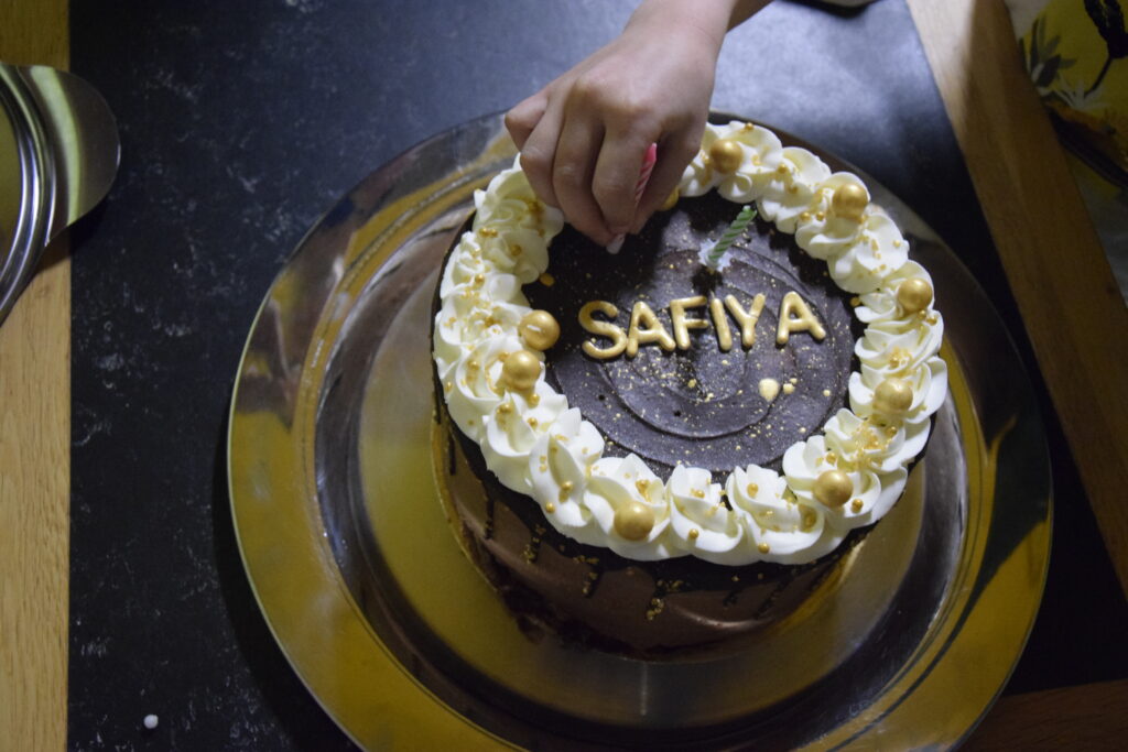 Mooky a réalisé 2 magnifiques gâteaux pour Safiya qui a choisi les goûts et les couleurs