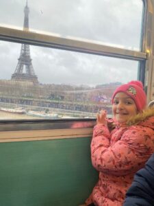 LUCIE Paris Tour Eiffel 6